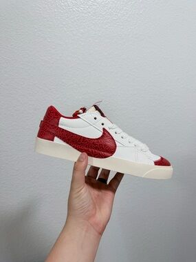 Nike blazer low